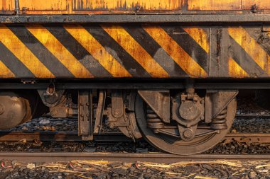 Endüstriyel demiryolu tren tekerlekler closeup teknoloji tren demiryolu yol.