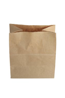 Kahverengi kese kağıdı beyaz arka planda izole edilir.