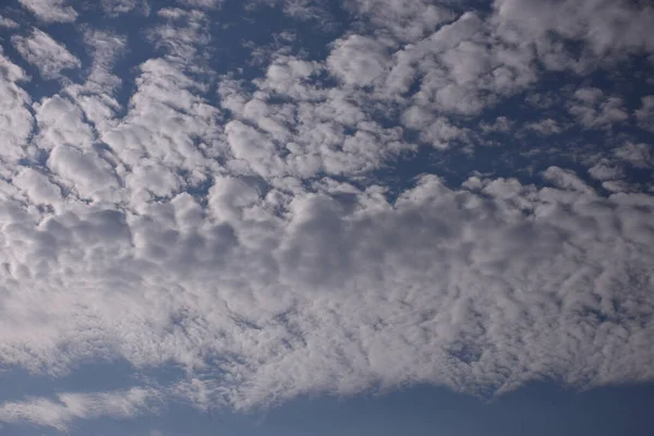 Awan Pagi Yang Cerah Dan Awan Yang Indah — Stok Foto