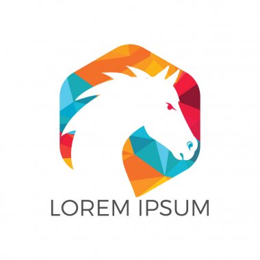 At logo tasarımı. At yarışı ve spor vektör logo tasarım şablonu.