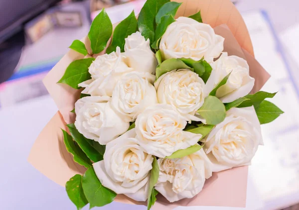 Hermoso Delicado Ramo Rosas Blancas Fragantes Frescas — Foto de Stock