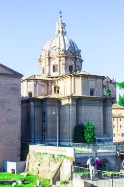 Roma. Roma forumu (Latince. Forum Romanum) - Antik Roma 'nın merkezinde bir forum. Kilise.