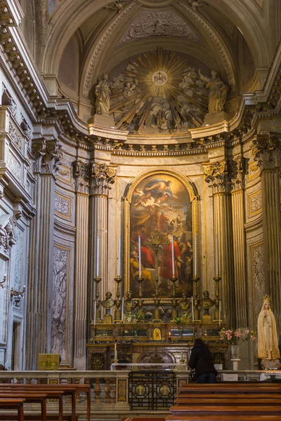 Roma Interior Igreja Católica Santi Vincenzo Anastasio Fontana — Fotografia de Stock