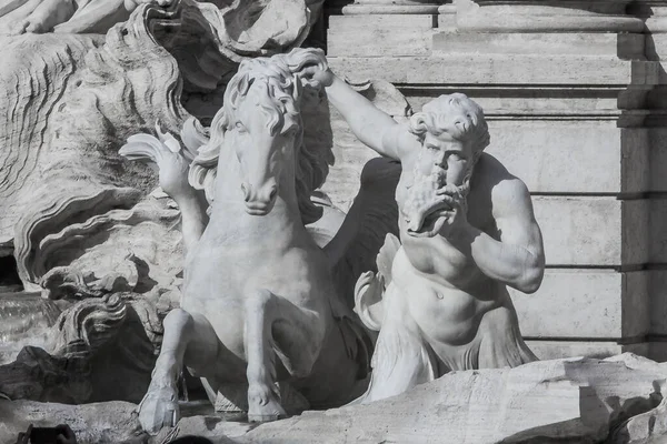 Roma Famosa Fuente Trevi Esculturas Fragmentos Fuente —  Fotos de Stock