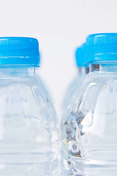 瓶喝水 — 图库照片