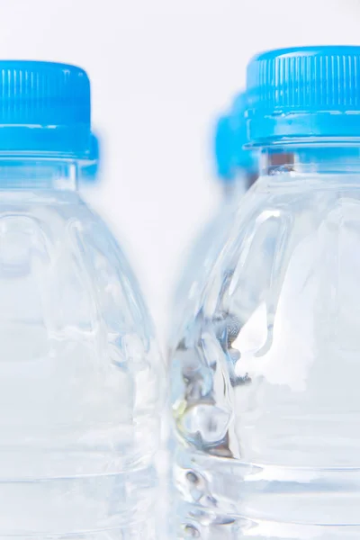 Botella de agua potable — Foto de Stock