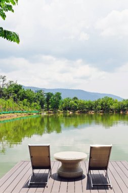 Lakeside açık oturma