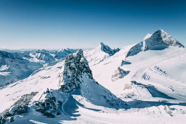 Bergtoppen — Stockfoto