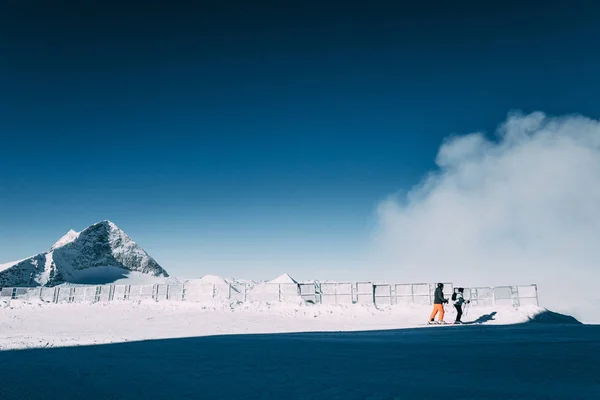 Skiërs — Stockfoto