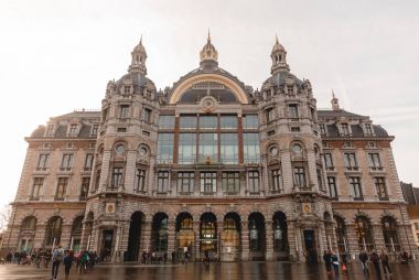 antwerpen-centraal istasyonu