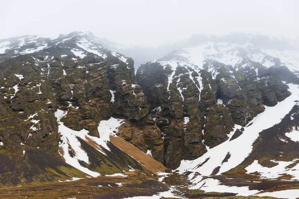 多雪的山 — 图库照片