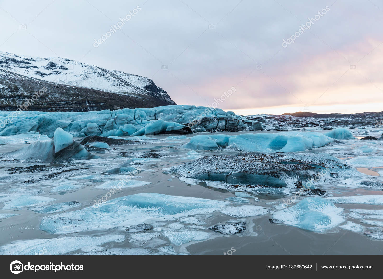 氷河写真素材 ロイヤリティフリー氷河画像 Depositphotos 氷河写真素材 ロイヤリティフリー氷河画像 Depositphotos