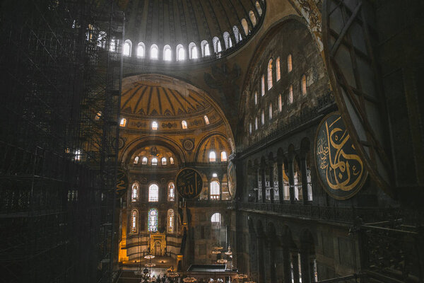 иллюминированные