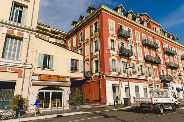 Red building — Stock Photo, Image