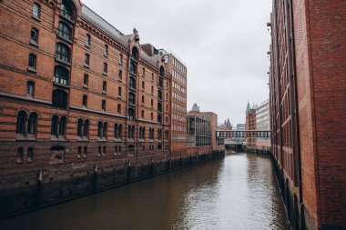 Ambar bölge ve şehir nehir de hamburg, Almanya ile kentsel sahne