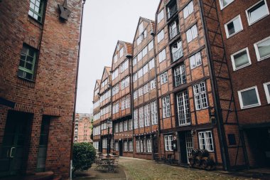 street ve hamburg city, Almanya binalarda düşük açılı görünüş