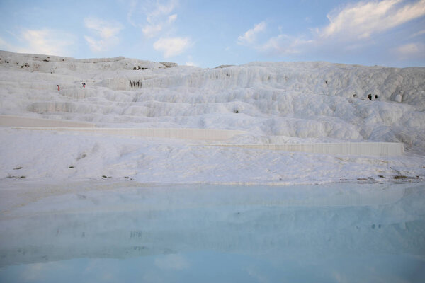 Белые камни
