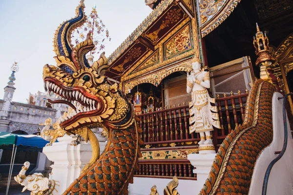 Statue du dragon — Photo de stock