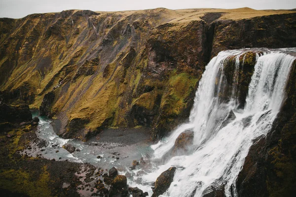Wasserfall fagrifoss — Stockfoto
