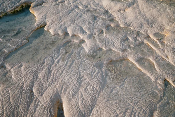 Білі геологічні форми — стокове фото