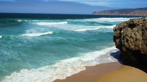 Дикий Пляж Атлантического Океана Кашкайше Португалия — стоковое фото