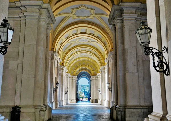 Olhar Para Jardins Palácio Caserta Itália Visão Deste Lugar Turistas — Fotografia de Stock