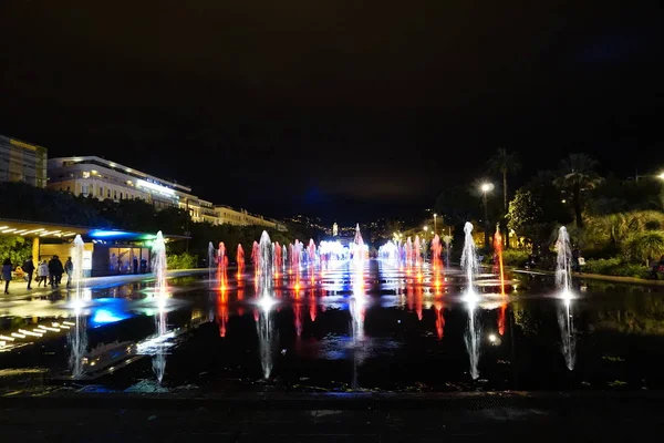 Vista Notturna Dello Specchio Acqua Nel Giardino Della Città Nizza — Foto Stock