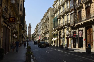 Kilise Santa Catalina, Valencia, İspanya. 18 Ağustos 2017. Yolun görünümden perspektif.