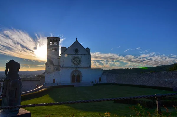 Vista Frontal Basílica São Francisco Assis Pontos Sol Por Trás — Fotografia de Stock