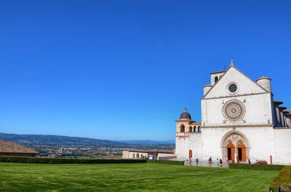 Framifrån Basilikan Saint Francis Assisi Sunshine Spikar Bakom Basilikan Färg — Stockfoto