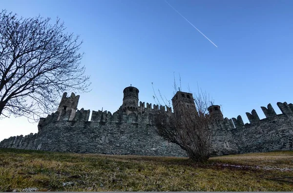 Fenis 2015年12月26日 意大利 奥斯塔山谷 Fenis 城堡的墙壁的外在看法 — 图库照片