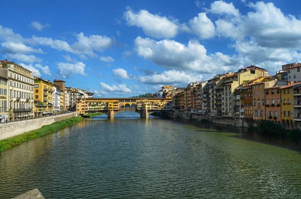 Florença Pontevecchio Toscana Itália Agosto 2014 Rio Arno Céu Azul — Fotografia de Stock