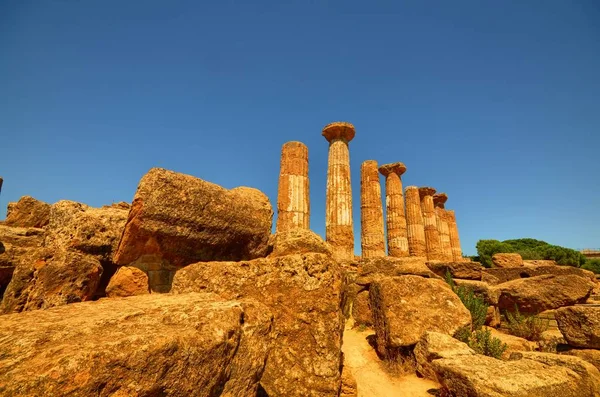Tapınaklar Vadisi Agrigento, İtalya, Sicilya 18 Ağustos 2015. Agrigento tapınaklar, Unesco miras Vadisi.