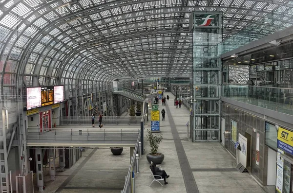 Torino Olaszország Piemonte Április 2018 Porta Susa Pályaudvar Modern Futurisztikus — Stock Fotó