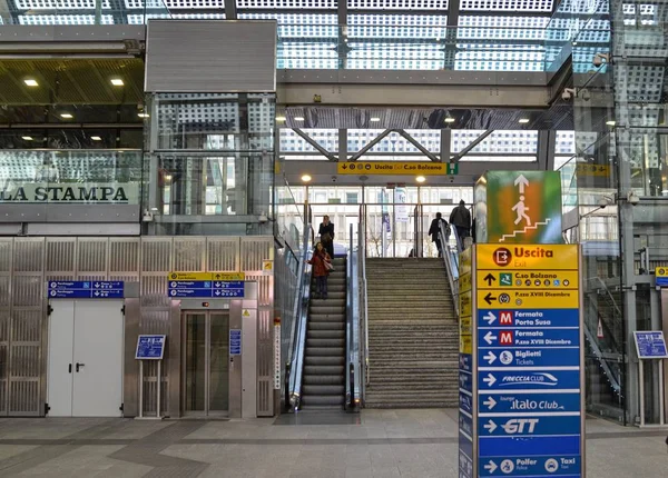 Turin Piemont Italien April 2018 Das Innere Des Modernen Bahnhofs — Stockfoto