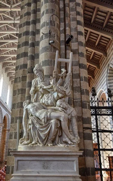 Orvieto Umbría Agosto 2015 Catedral Orvieto Caracterizada Interior Por Espléndidos — Foto de Stock