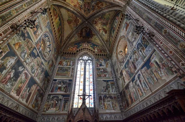 Orvieto Umbría Agosto 2015 Catedral Orvieto Caracterizada Interior Por Espléndidos — Foto de Stock