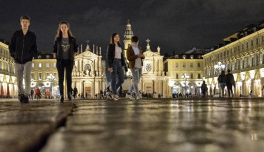 Turin, Piedmont, İtalya 12 Mayıs 2018. Piazza San Carlo, gece, bir Torino'da en güzel kareler.