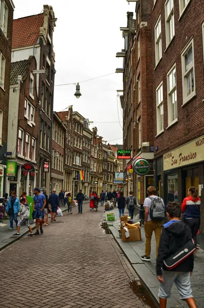 Amsterdam, Holland. august 2019. besonderer blick auf die typischen — Stockfoto