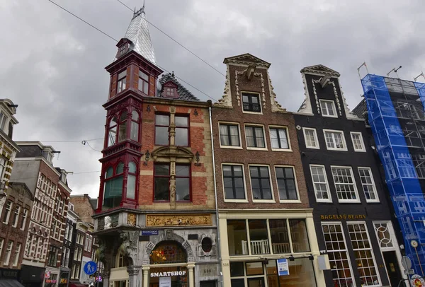 Amsterdam, Olanda, agosto 2019. Giornata piovosa nel centro storico. Amon — Foto Stock