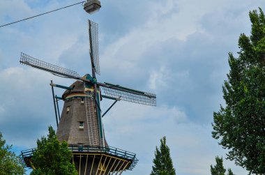 Amsterdam, Hollanda, Ağustos 2019. De Gooyer Değirmeni