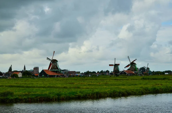 Zaanse Schans, Holandia, sierpień 2019. Na północny wschód od Amsterdamu — Zdjęcie stockowe