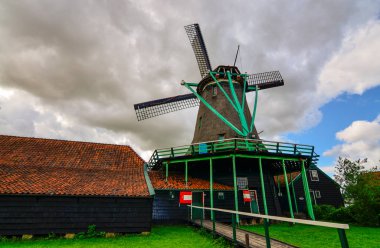 Zaanse Schans, Hollanda, Ağustos 2019. Kuzeydoğu Amsterdam bir karmaşa.