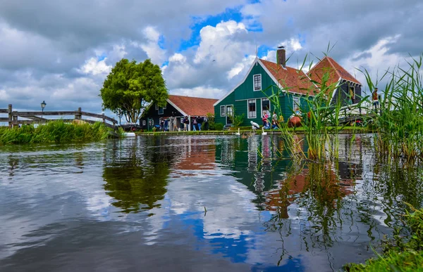 Zaanse Schans, Holland, augusti 2019. Nordöstra Amsterdam är ett — Stockfoto