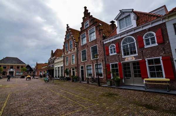 Edam, Nederländerna, augusti 2019. Edams arkitektur. — Stockfoto