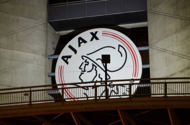 Amsterdam, Hollanda, Ağustos 2019. Stadyumun gece manzarası.