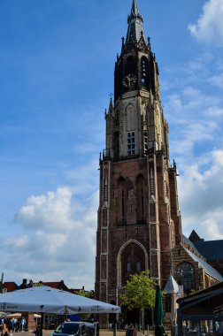 Delft, Hollanda, Ağustos 2019. Yeni C 'nin çan kulesi
