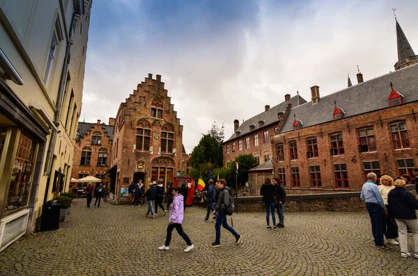 Bruges Fiandre Belgium Agosto 2019 Avvicinandosi Centro Storico Emerge Aspetto — Foto Stock