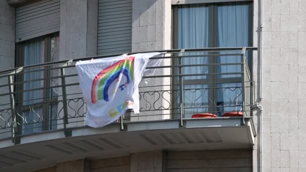 Turin Piemont Italien März 2020 Andra Tutto Bene Plakat Hängt — Stockvideo