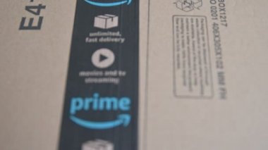 karton paket paketindeki videoyu kapat 